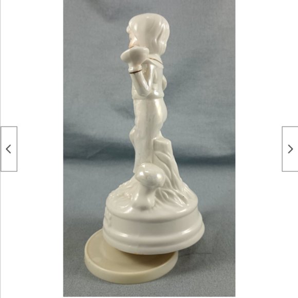 Vintage Small World Musical Spinning Ceramic Pearlescent White Gold Boy Figurine - Picture 4 of 8